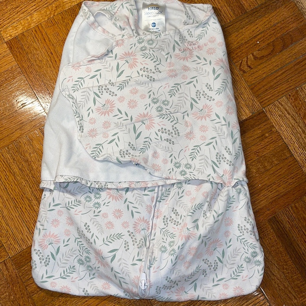 Halo Sleepsack swaddle flower print